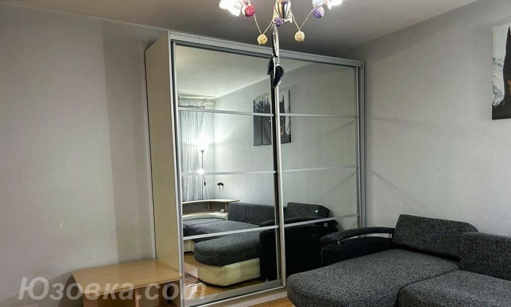 2-комн. квартира, 52м², с мебелью, 2/9 эт., ДОНЕЦК