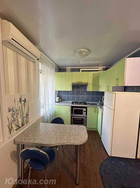 2-комн. квартира, 54м², с мебелью, 3/9 эт.
