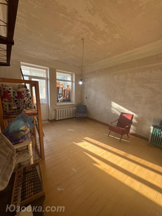 3-комн. квартира, 79 м², вторичка, 4/4 эт.