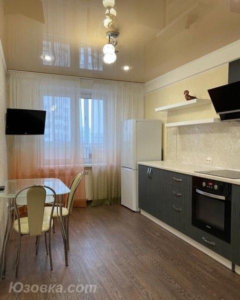 1-комн. квартира, 33м², с мебелью, 4/5 эт., ДОНЕЦК