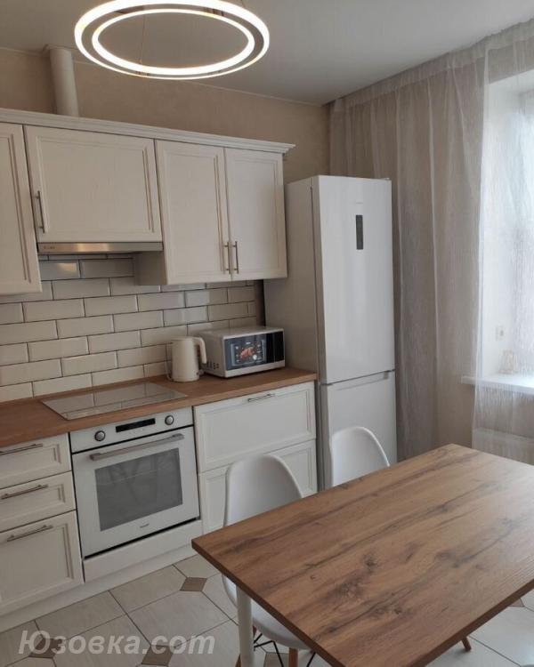 1-комн. квартира, 42м², с мебелью, 8/17 эт., ДОНЕЦК