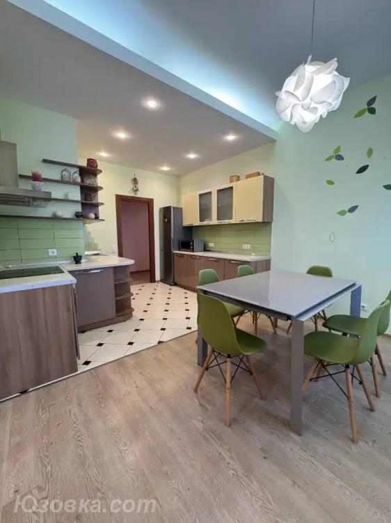 3-комн. квартира, 72м², с мебелью, 2/9 эт.