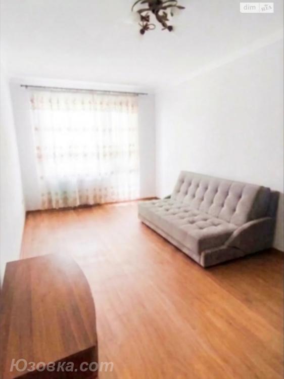 3-комн. квартира, 74м², с мебелью, 4/9 эт., ДОНЕЦК