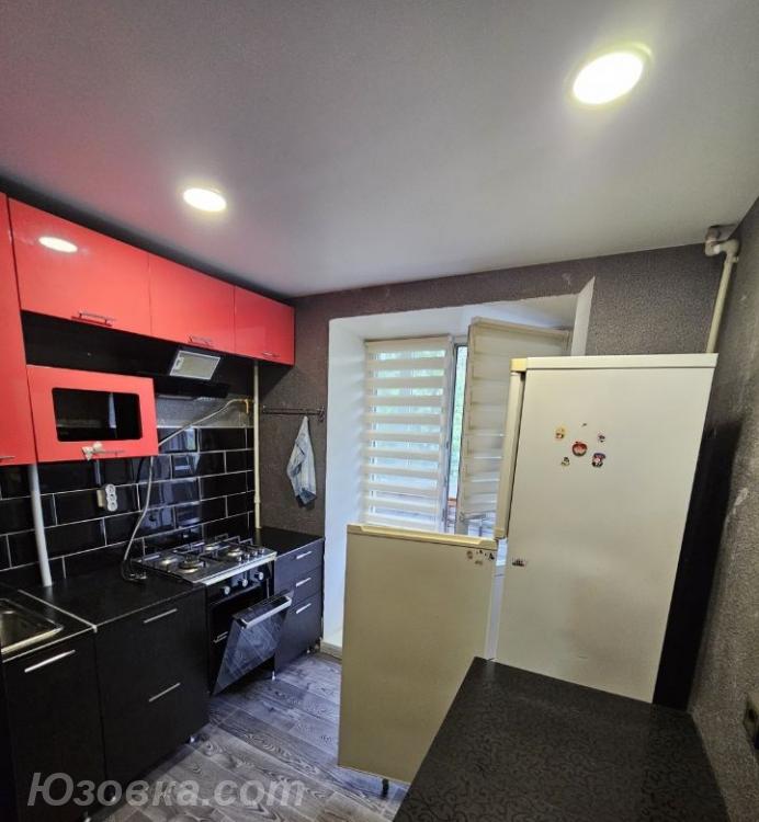 2-комн. квартира, 46м², с мебелью, 4/5 эт., Макеевка