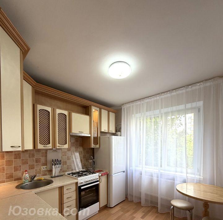 2-комн. квартира, 57м², с мебелью, 2/4 эт., ДОНЕЦК