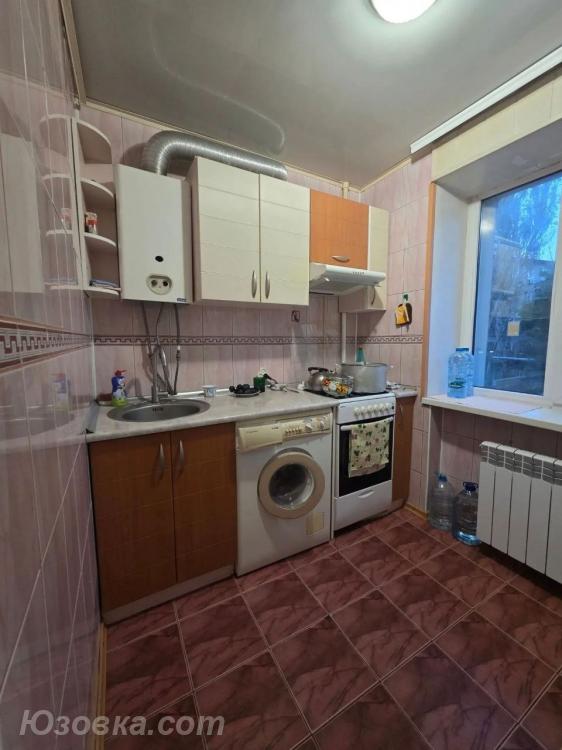 3-комн. квартира, 55 м², вторичка, 2/5 эт., ДОНЕЦК