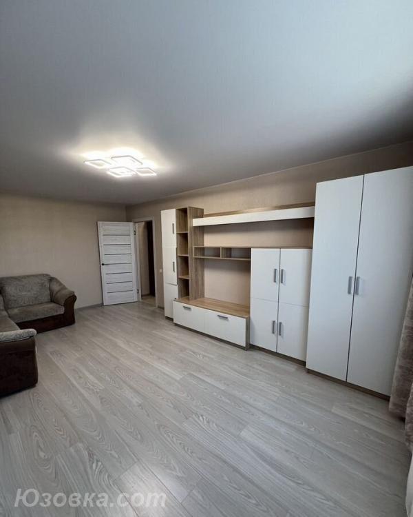 2-комн. квартира, 47м², с мебелью, 4/10 эт.