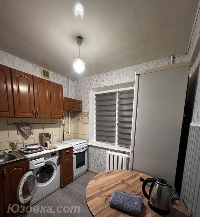 2-комн. квартира, 58м², с мебелью, 3/9 эт., ДОНЕЦК
