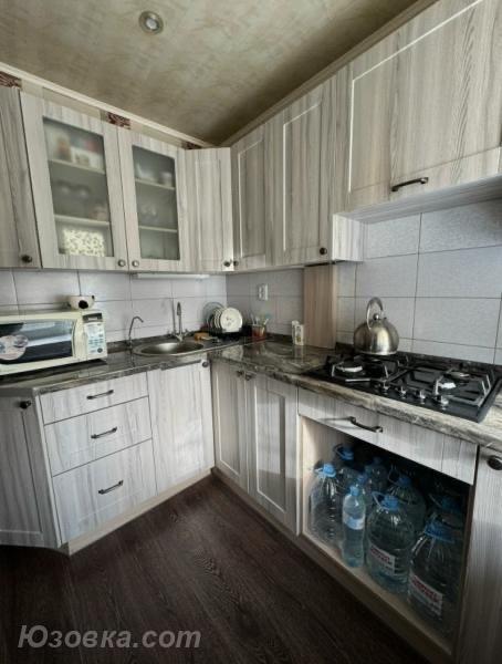 2-комн. квартира, 50 м², вторичка, 1/3 эт.