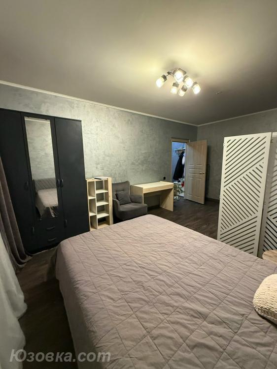 1-комн. квартира, 37м², с мебелью, 4/5 эт., ДОНЕЦК