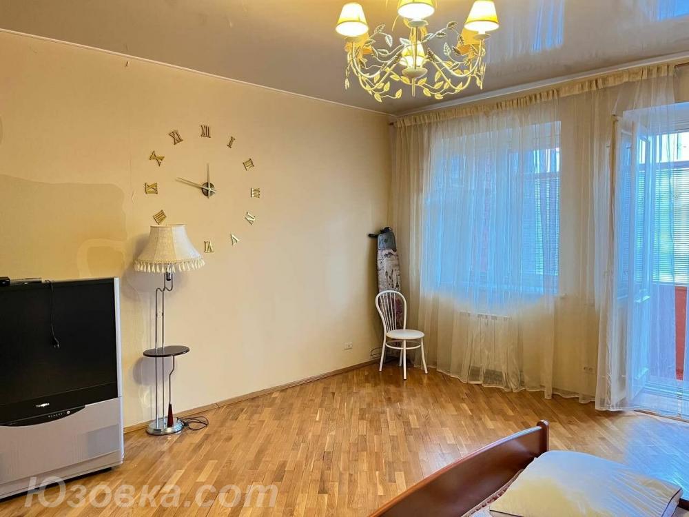 3-комн. квартира, 120м², с мебелью, 5/5 эт., ДОНЕЦК