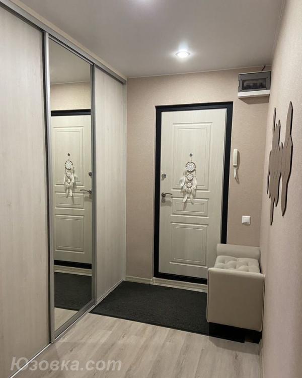 2-комн. квартира, 52м², с мебелью, 4/9 эт.
