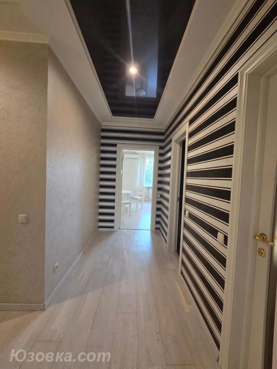 3-комн. квартира, 98 м², вторичка, 2/15 эт., ДОНЕЦК