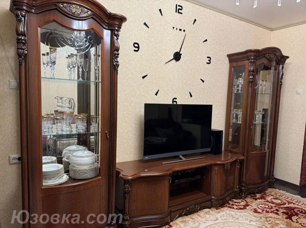 3-комн. квартира, 77м², с мебелью, 1/1 эт., ДОНЕЦК