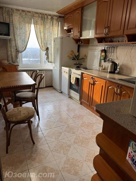 3-комн. квартира, 64 м², вторичка, 9/9 эт., ДОНЕЦК