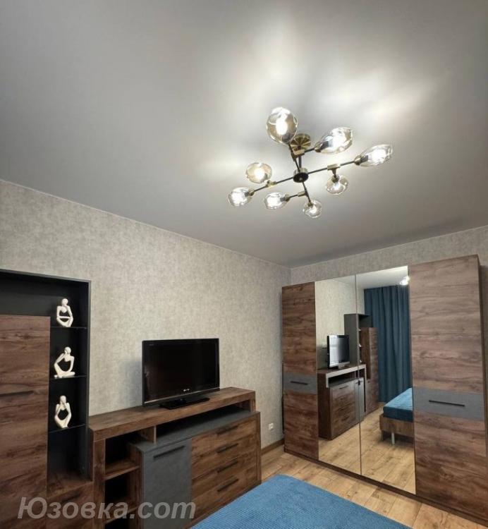 1-комн. квартира, 54м², с мебелью, 4/9 эт.