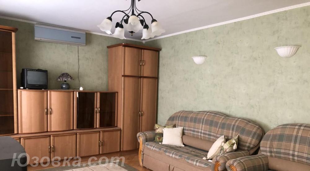 2-комн. квартира, 54м², с мебелью, 2/5 эт., ДОНЕЦК