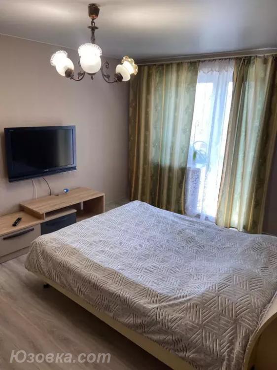 2-комн. квартира, 54м², с мебелью, 2/5 эт., ДОНЕЦК