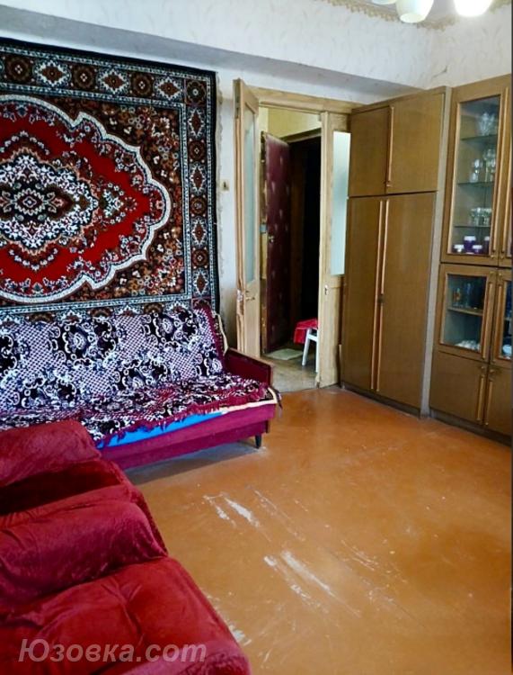 2-комн. квартира, 42 м², вторичка, 3/3 эт., Макеевка