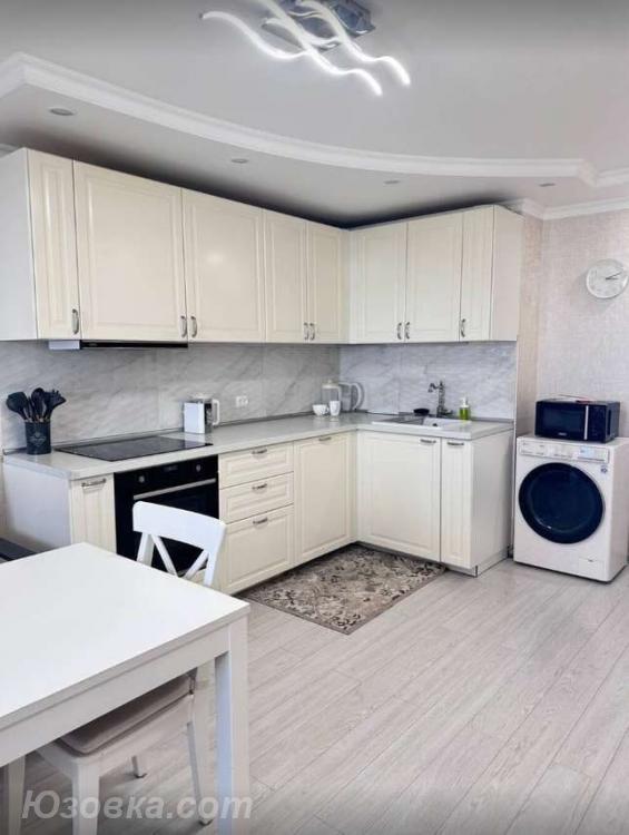 2-комн. квартира, 49м², с мебелью, 4/9 эт., ДОНЕЦК