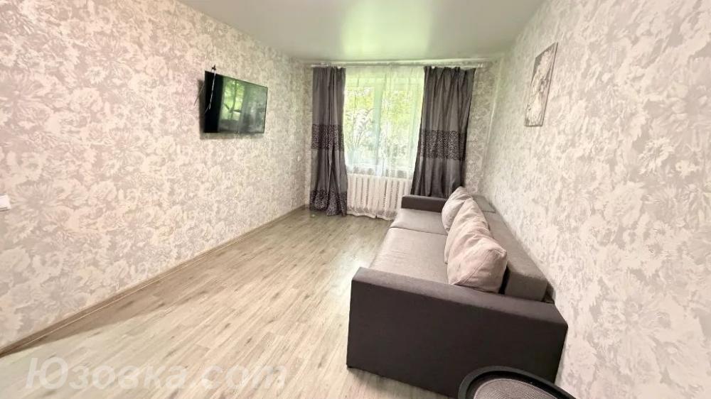 1-комн. квартира, 38м², с мебелью, 2/9 эт., ДОНЕЦК