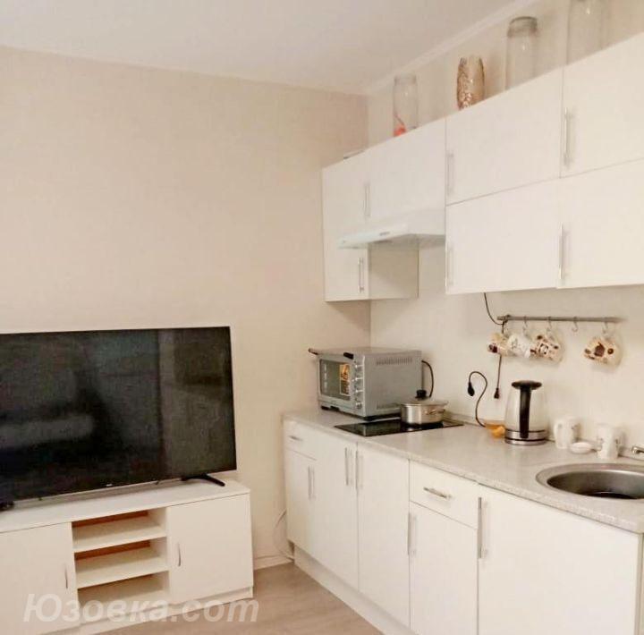 1-комн. квартира, 50м², с мебелью, 4/5 эт., ДОНЕЦК