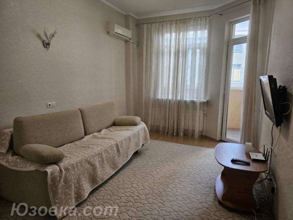 1-комн. квартира, 38м², с мебелью, 1/2 эт., ДОНЕЦК