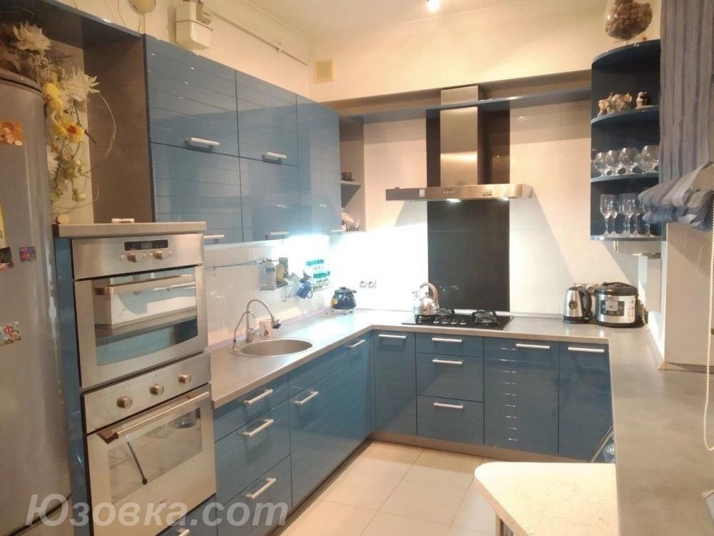 3-комн. квартира, 101м², с мебелью, 3/5 эт., Макеевка
