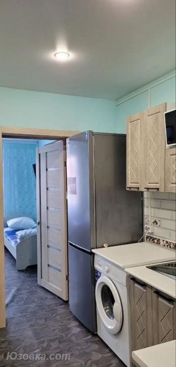 2-комн. квартира, 52м², с мебелью, 3/9 эт., ДОНЕЦК