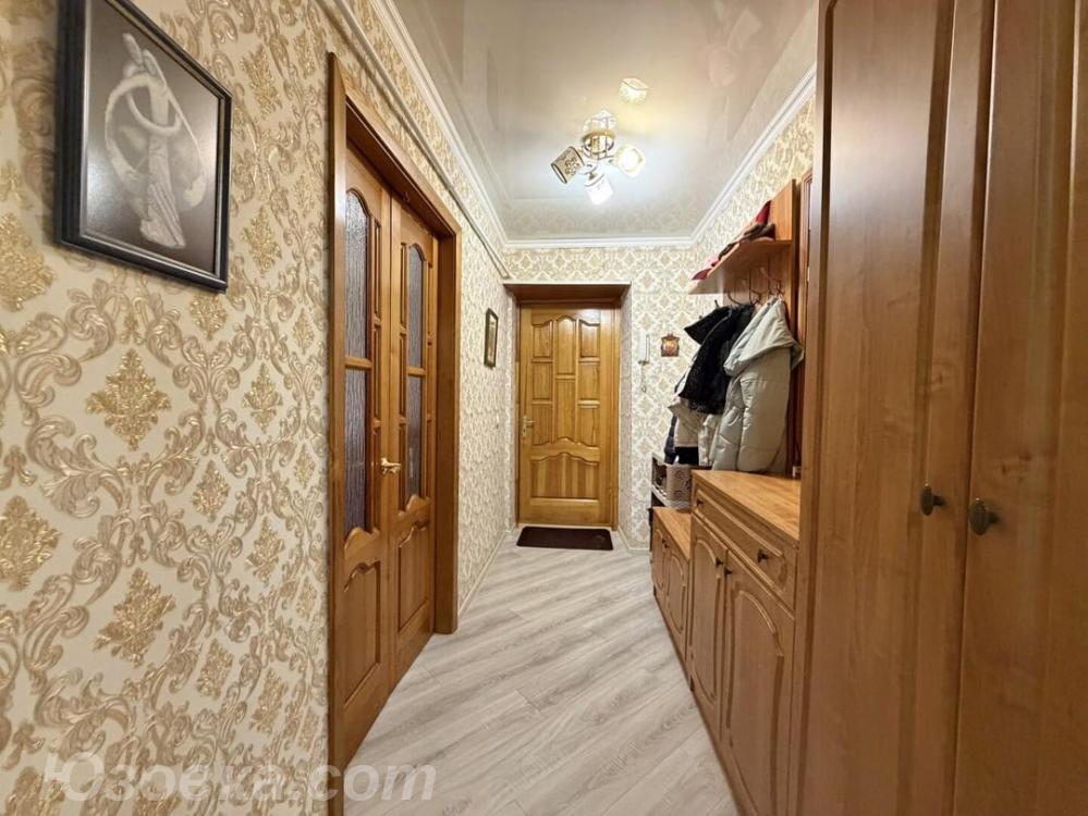 3-комн. квартира, 74м², с мебелью, 8/9 эт., ДОНЕЦК