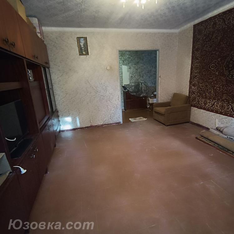 3-комн. квартира, 67 м², вторичка, 2/9 эт., Макеевка
