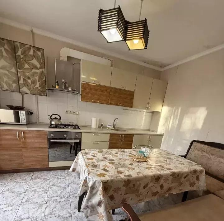 2-комн. квартира, 57м², с мебелью, 2/9 эт., ДОНЕЦК