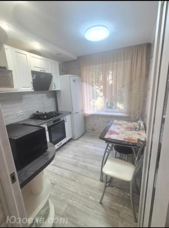 2-комн. квартира, 50 м², вторичка, 2/9 эт., ДОНЕЦК