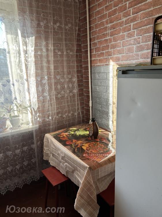 1-комн. квартира, 30 м², вторичка, 3/9 эт., ДОНЕЦК