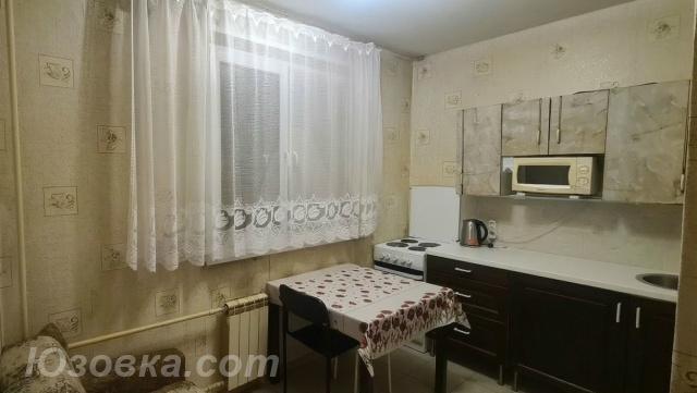 1-комн. квартира, 38м², с мебелью, 1/1 эт.