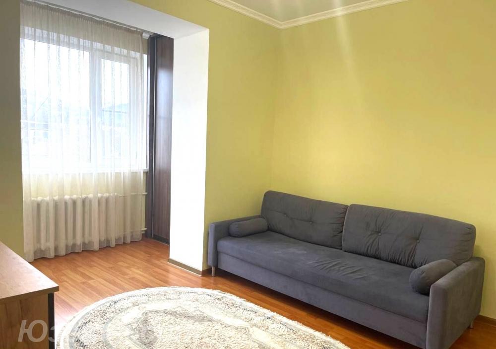 2-комн. квартира, 54м², с мебелью, 2/5 эт., ДОНЕЦК