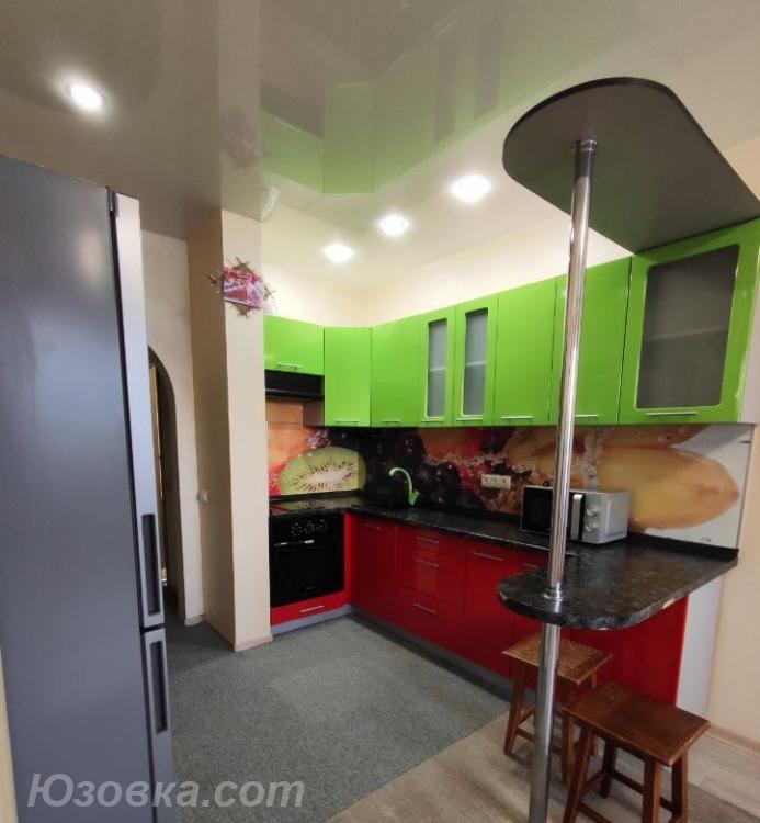 1-комн. квартира, 42м², с мебелью, 4/9 эт., ДОНЕЦК