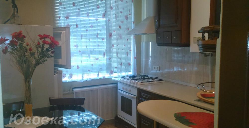 2-комн. квартира, 44 м², вторичка, 4/4 эт.