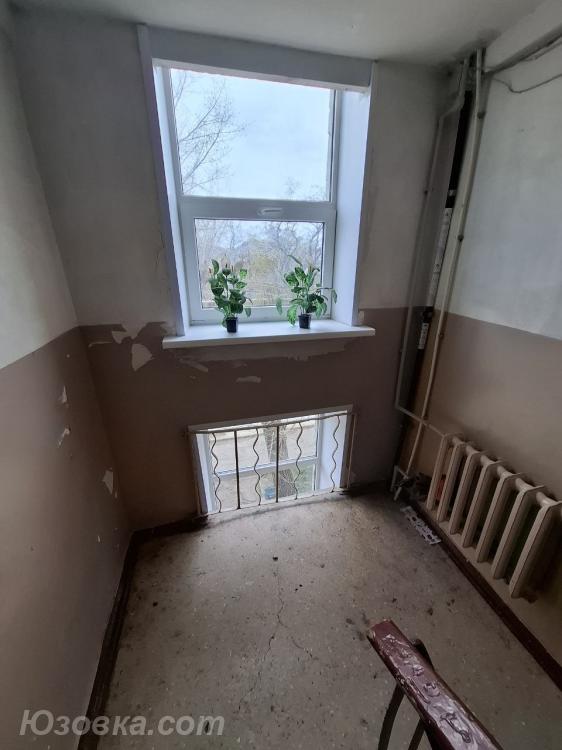 2-комн. квартира, 48 м², вторичка, 4/5 эт., ДОНЕЦК