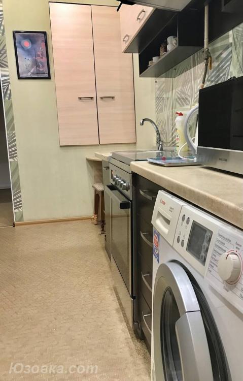 1-комн. квартира, 37м², с мебелью, 2/9 эт., ДОНЕЦК