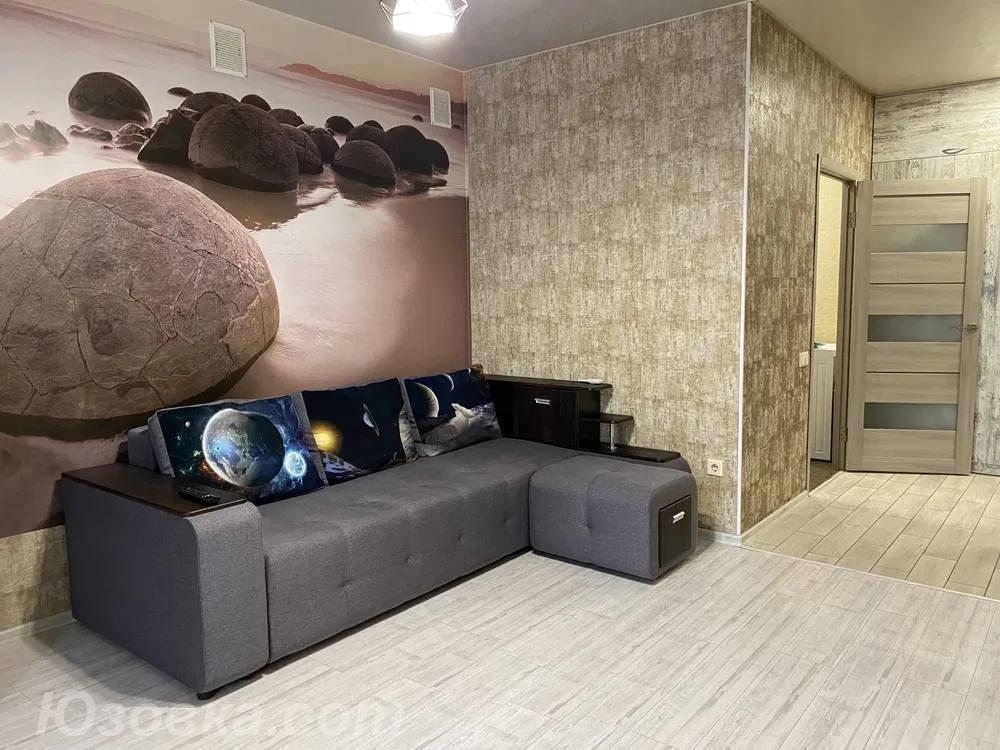 2-комн. квартира, 50м², с мебелью, 4/9 эт., ДОНЕЦК