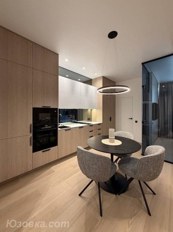 2-комн. квартира, 76м², с мебелью, 7/20 эт.