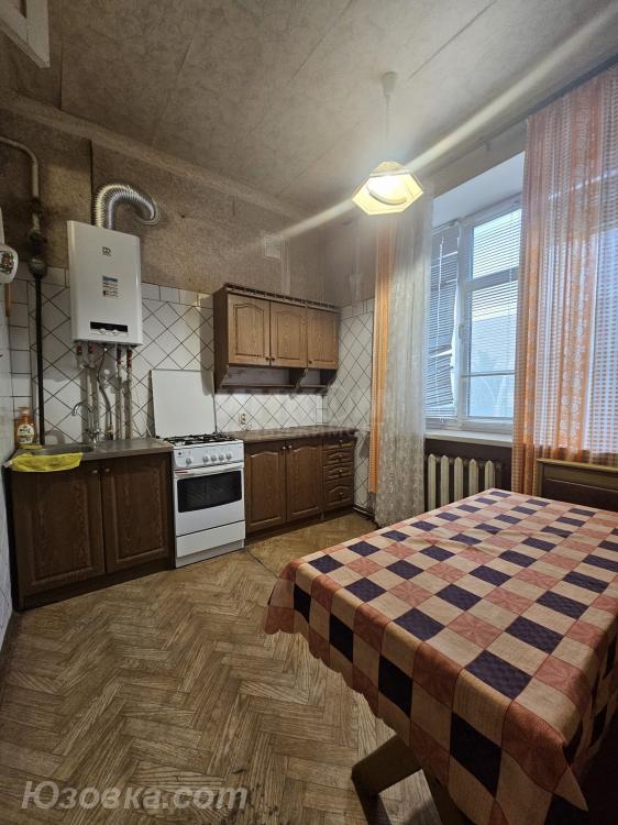 3-комн. квартира, 76 м², вторичка, 3/5 эт., ЛУГАНСК