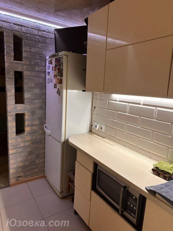 3-комн. квартира, 65м², с мебелью, 1/5 эт., Макеевка