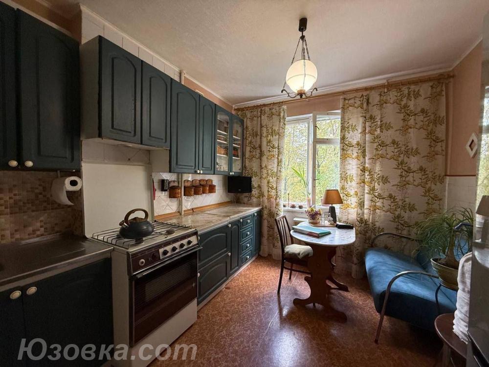 3-комн. квартира, 65 м², вторичка, 3/9 эт., ДОНЕЦК
