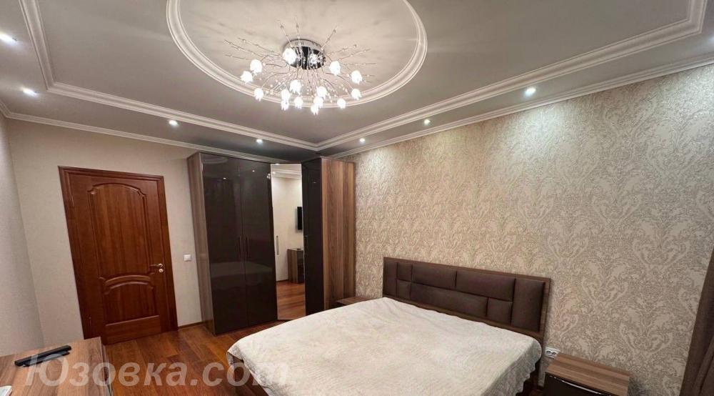 3-комн. квартира, 93м², с мебелью, 2/5 эт., ДОНЕЦК