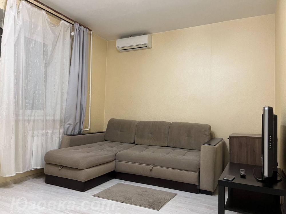 1-комн. квартира, 38м², с мебелью, 3/9 эт.