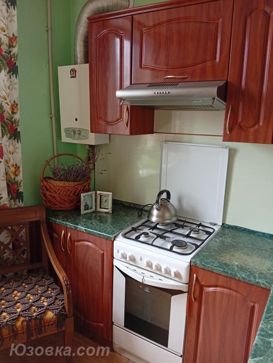 3-комн. квартира, 66 м², вторичка, 3/3 эт., ДОНЕЦК