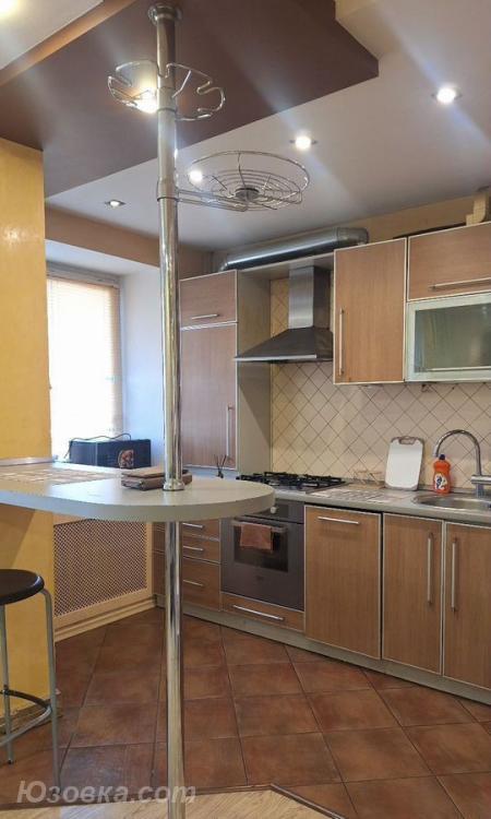 2-комн. квартира, 46м², с мебелью, 2/9 эт., ДОНЕЦК