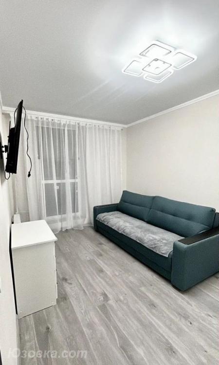 1-комн. квартира, 46м², с мебелью, 5/9 эт., Макеевка
